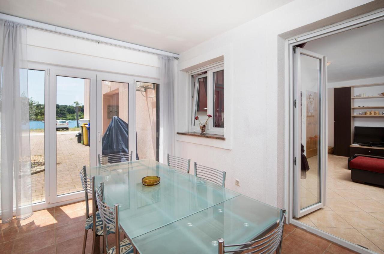 Medulin Burle Sea View Apartment Buitenkant foto